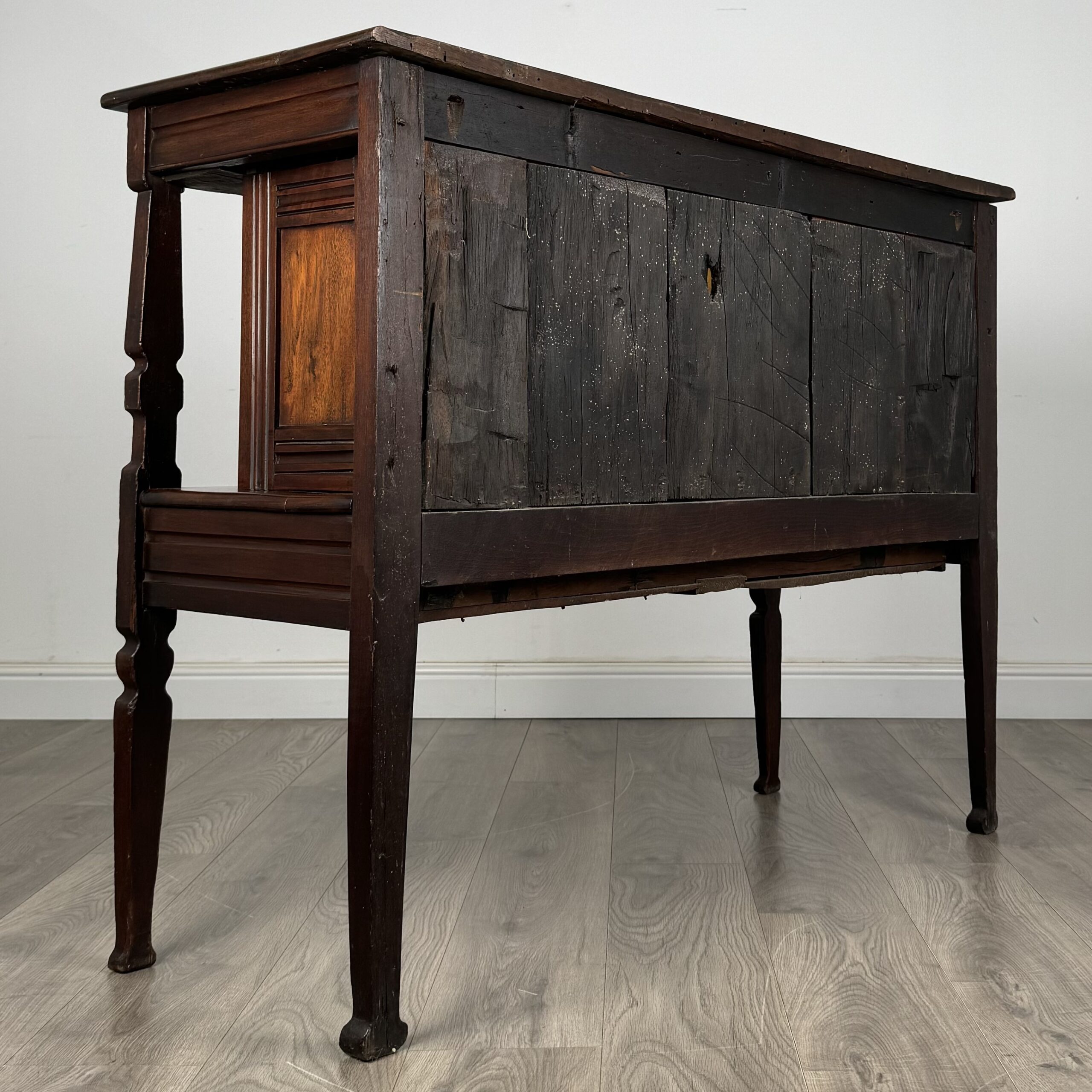 Antique 18th Century Carved Sideboard In Walnut