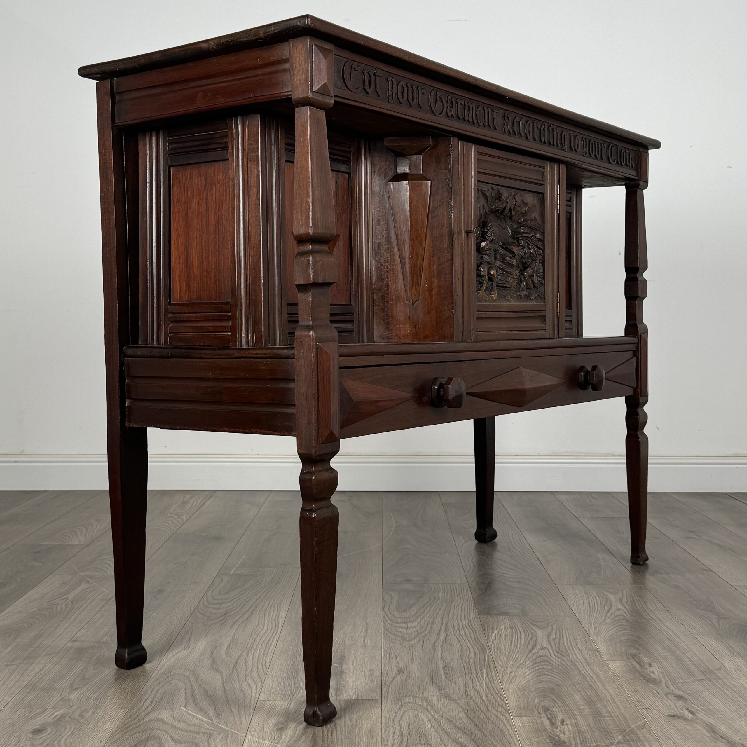 Antique 18th Century Carved Sideboard In Walnut