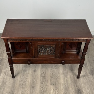 Antique 18th Century Carved Sideboard In Walnut