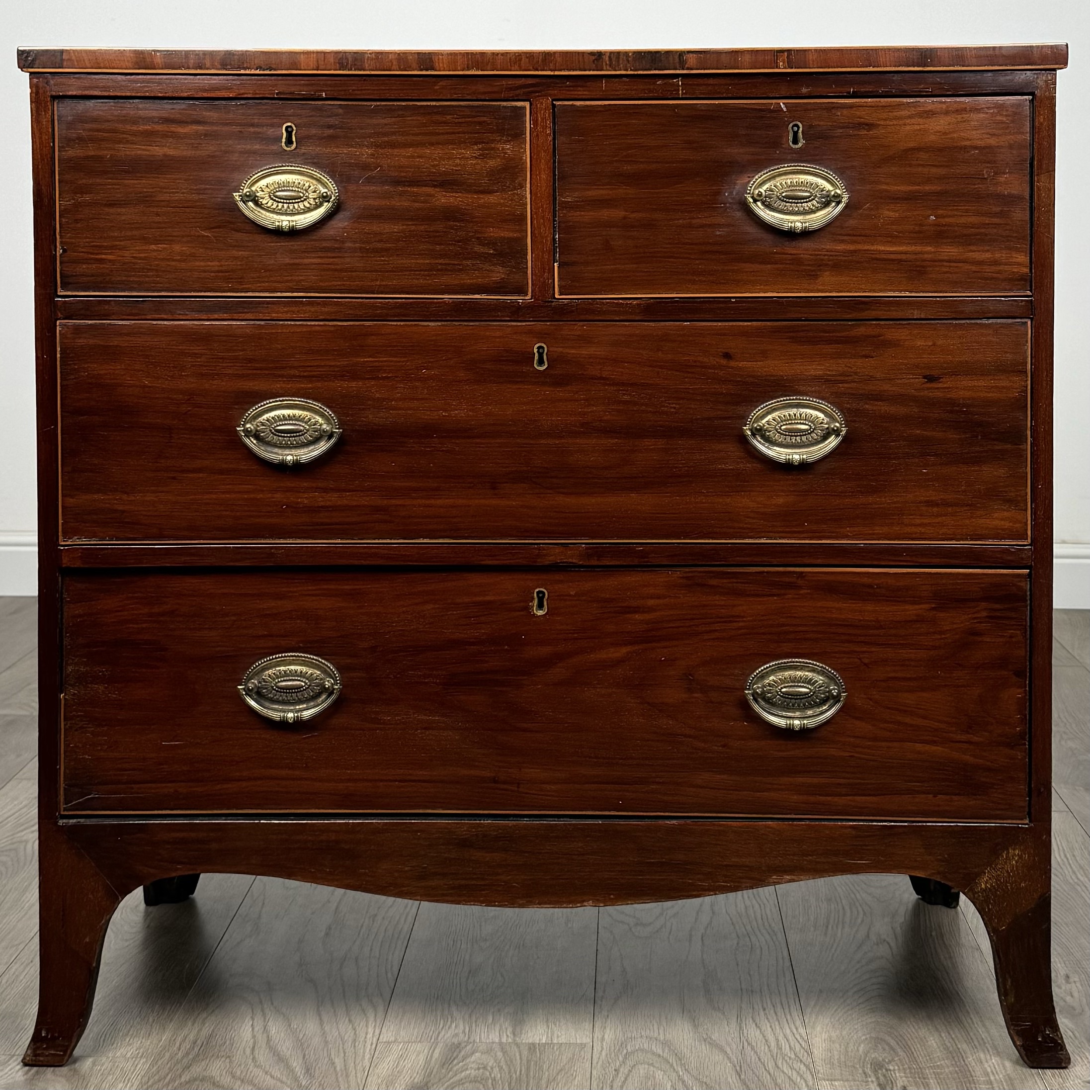 Antique 18th Century Small Chest Of Drawers In Mahogany