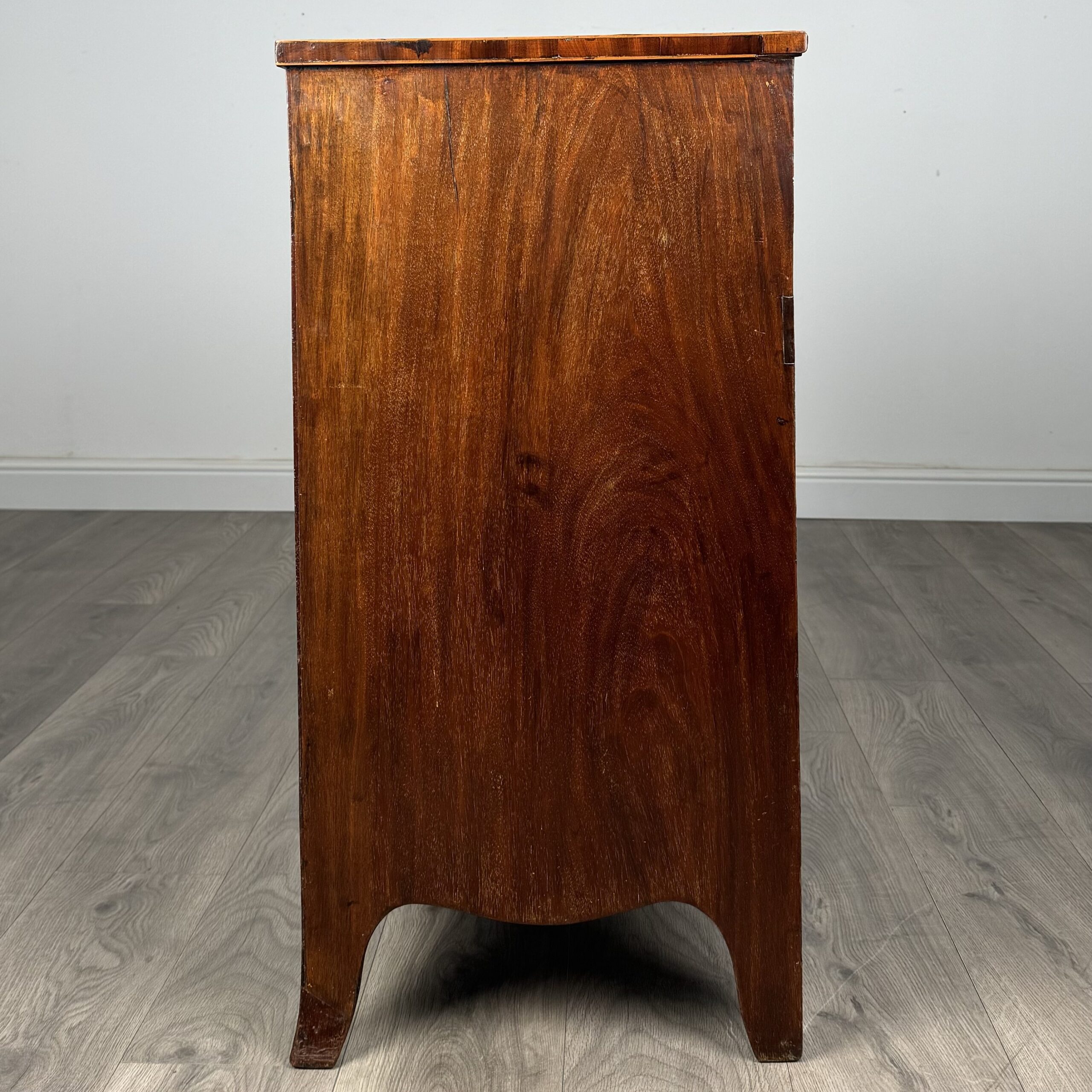 Antique 18th Century Small Chest Of Drawers In Mahogany