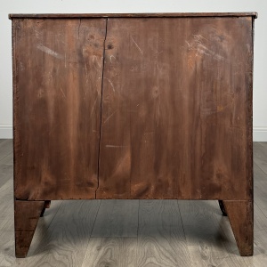 Antique 18th Century Small Chest Of Drawers In Mahogany