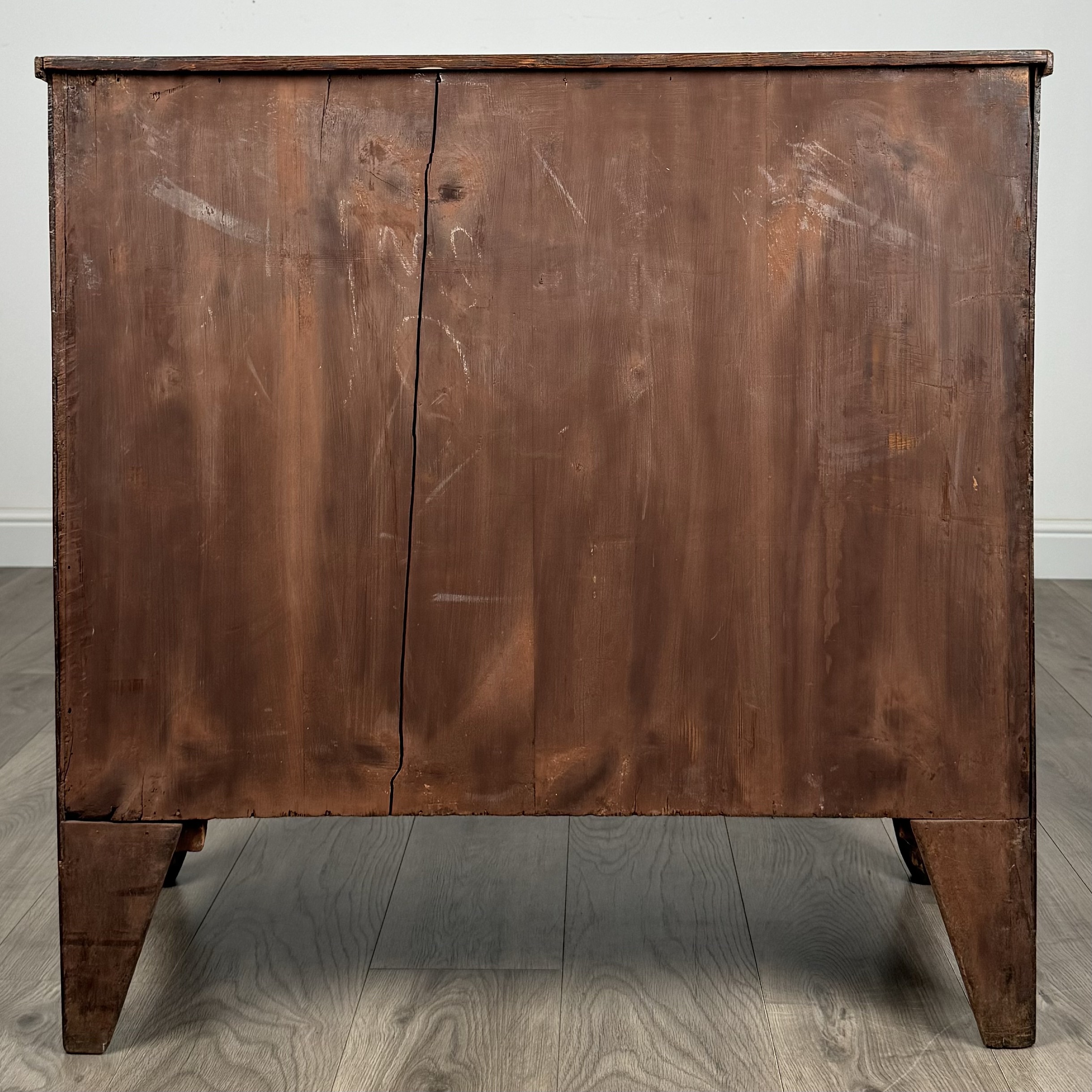 Antique 18th Century Small Chest Of Drawers In Mahogany