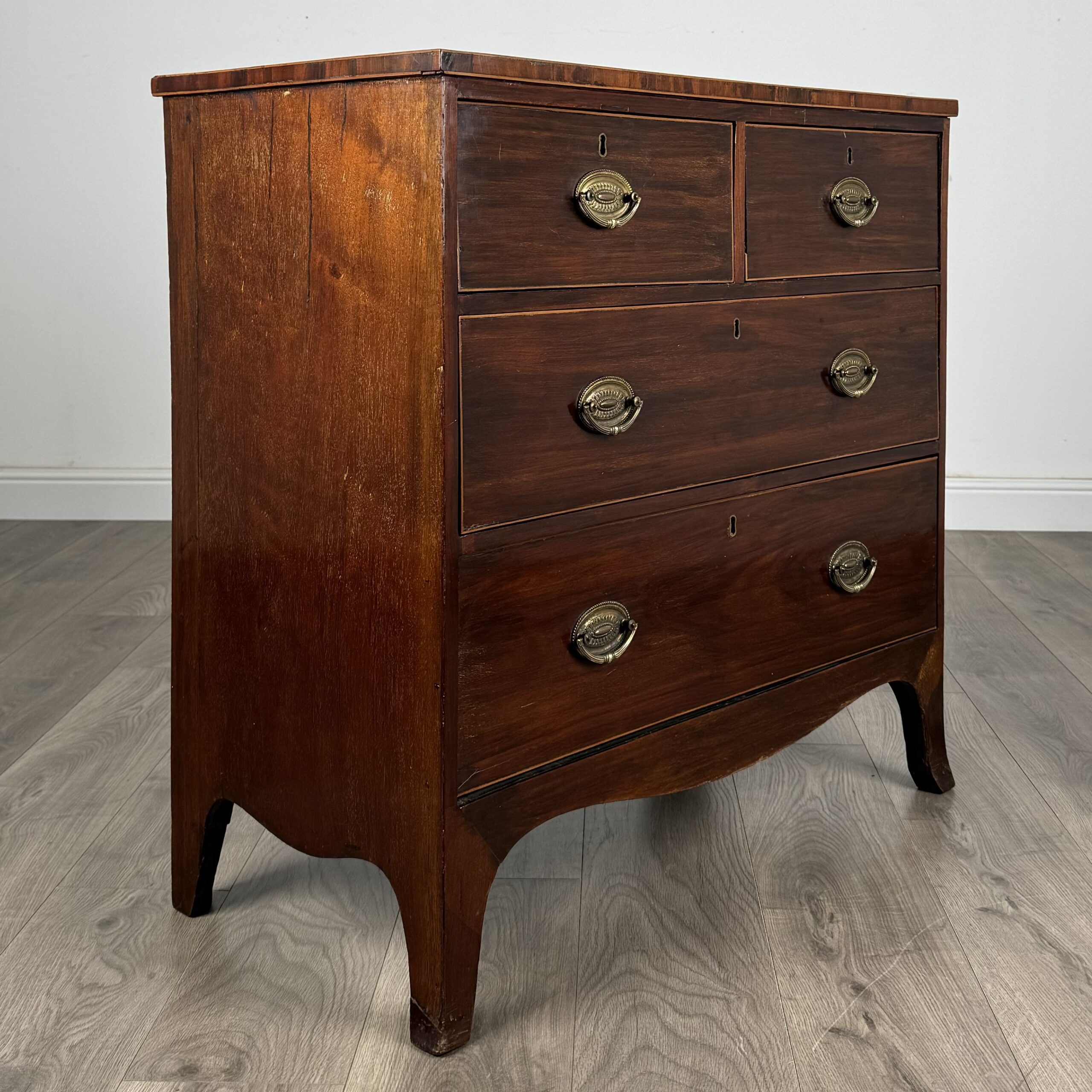 Antique 18th Century Small Chest Of Drawers In Mahogany