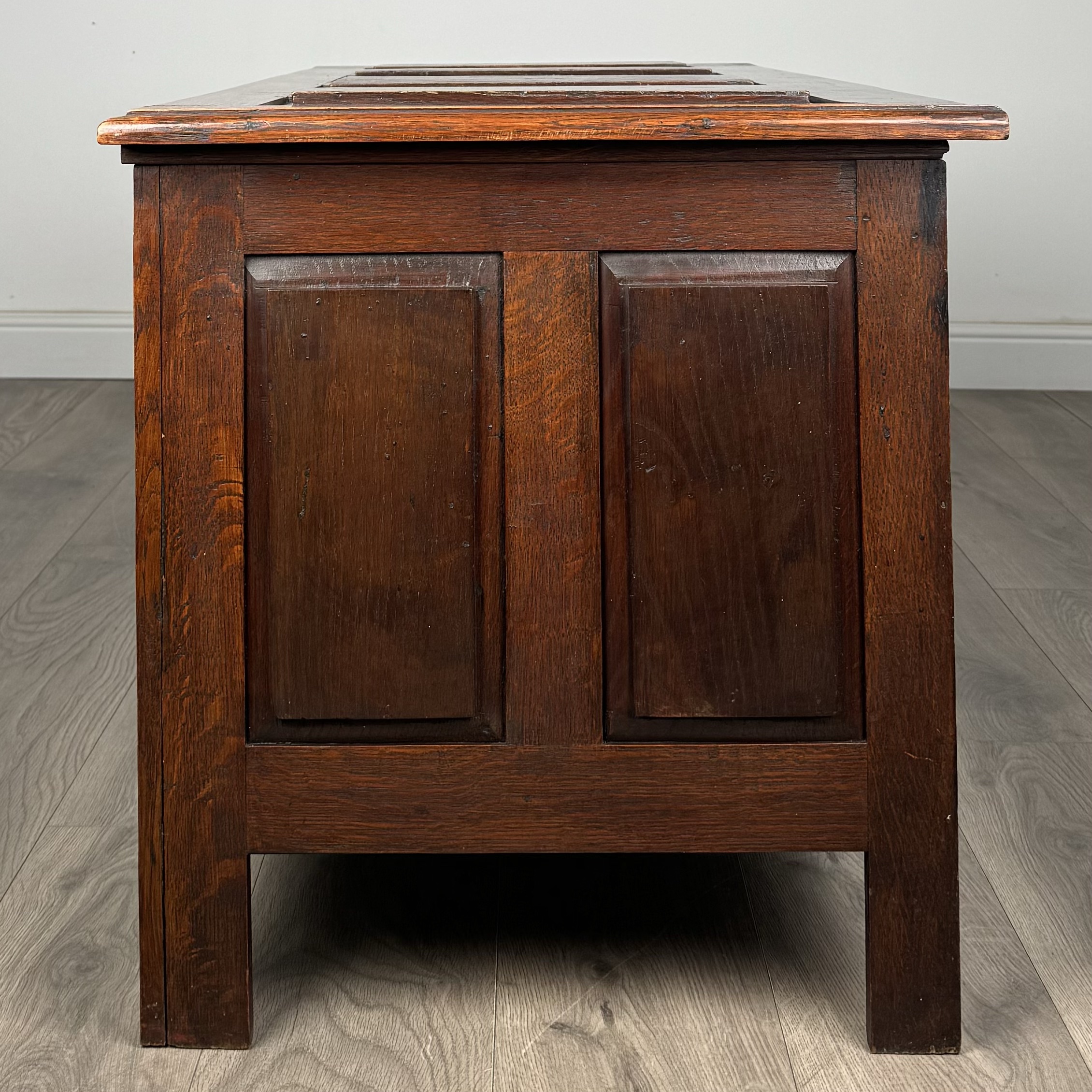 Antique 20th Century Coffer In Oak