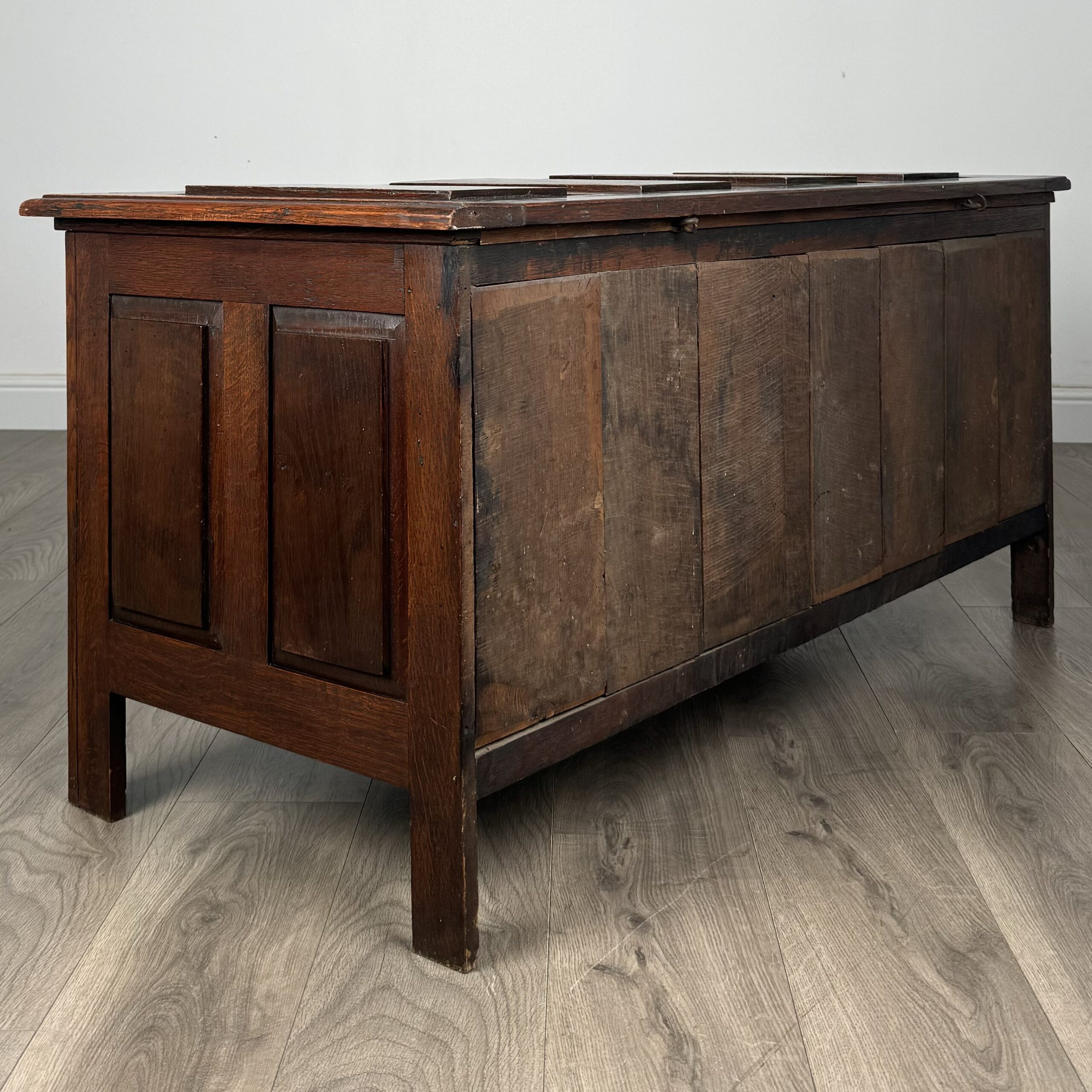 Antique 20th Century Coffer In Oak