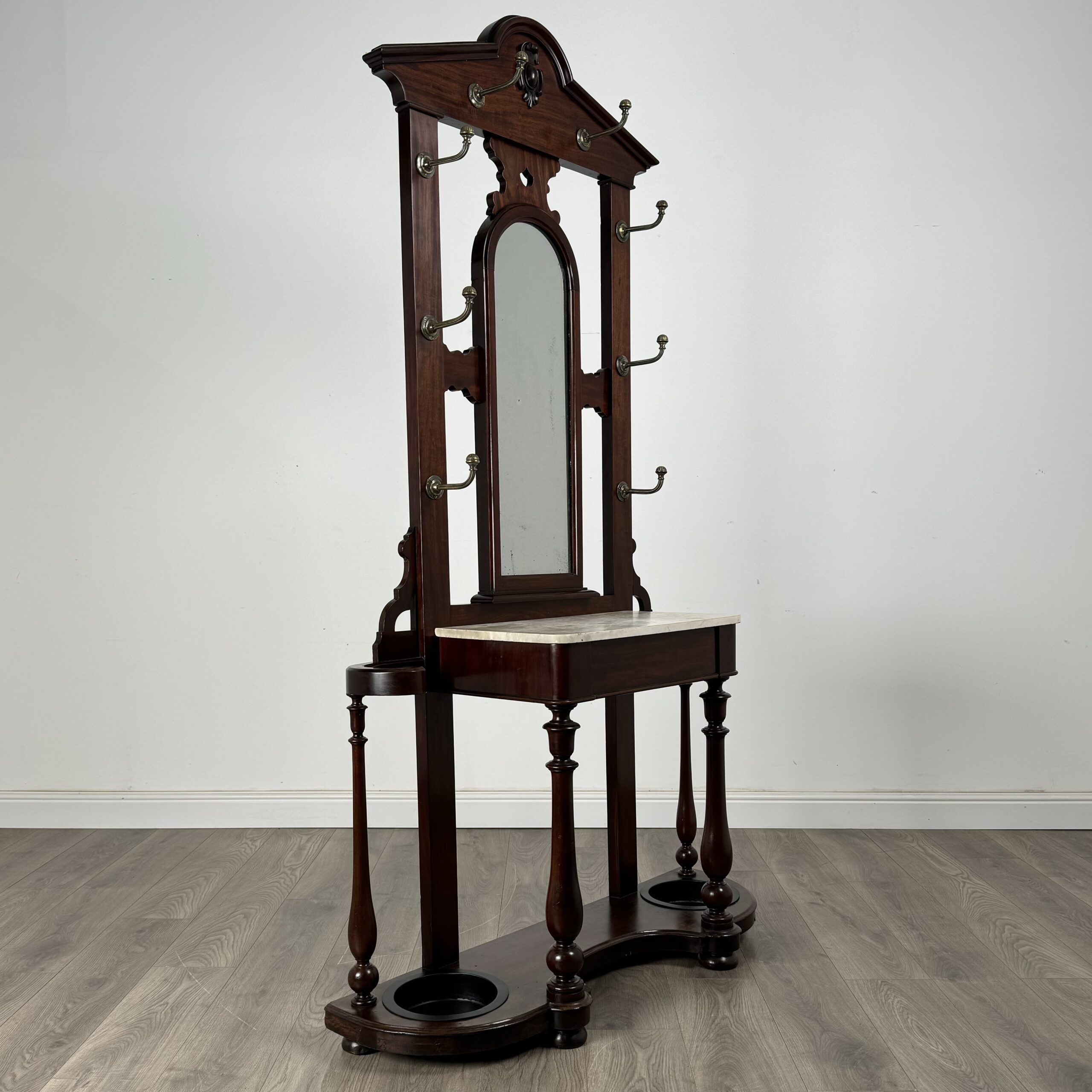 Antique 19th Century Marble Top Hall Stand In Mahogany