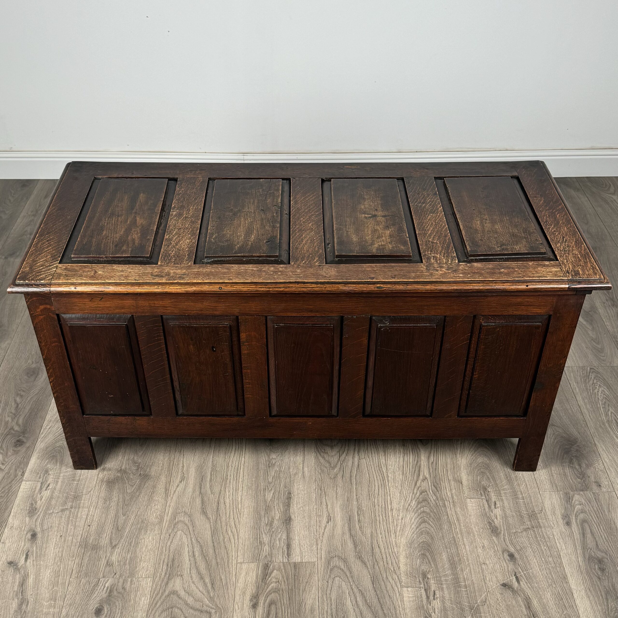 Antique 20th Century Coffer In Oak
