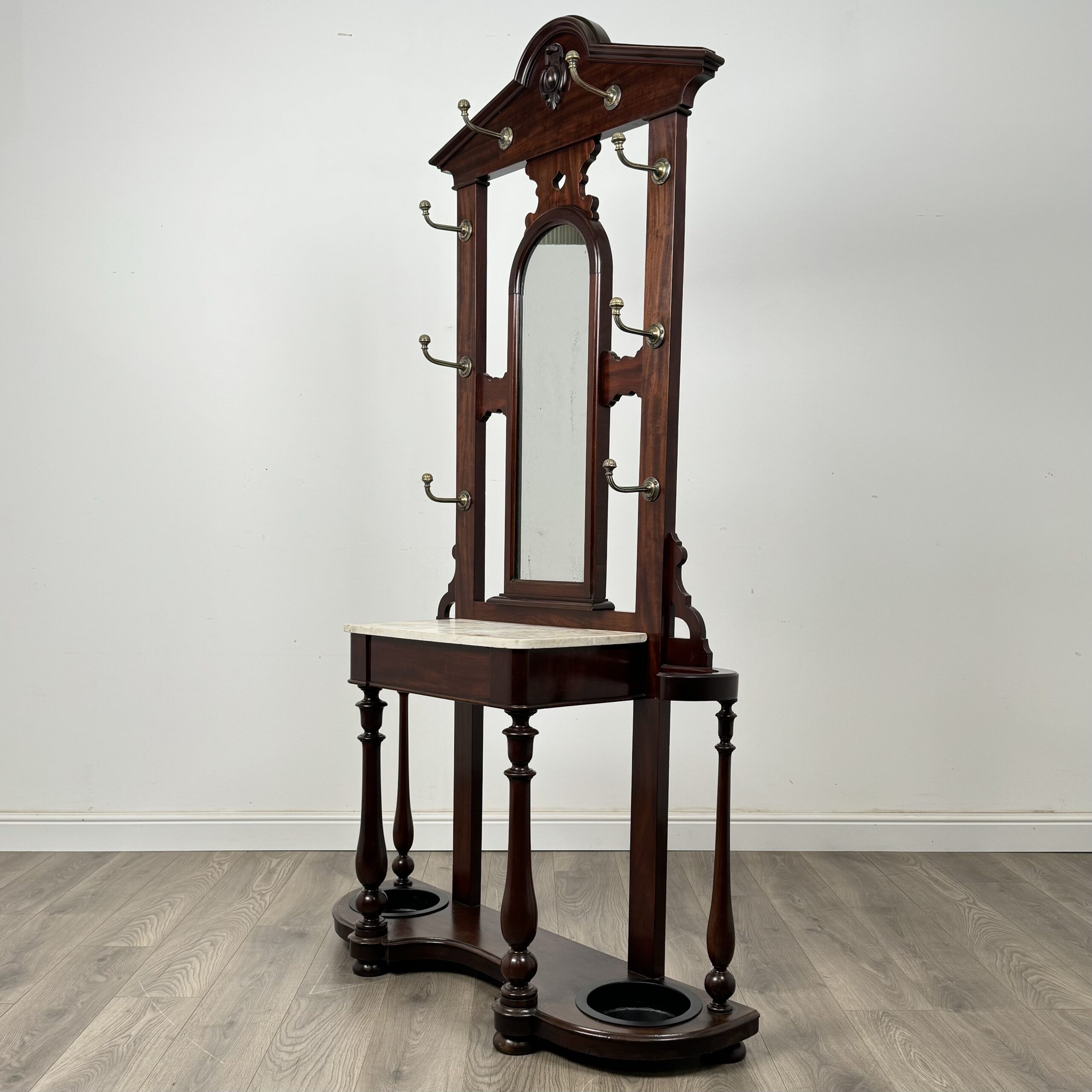 Antique 19th Century Marble Top Hall Stand In Mahogany