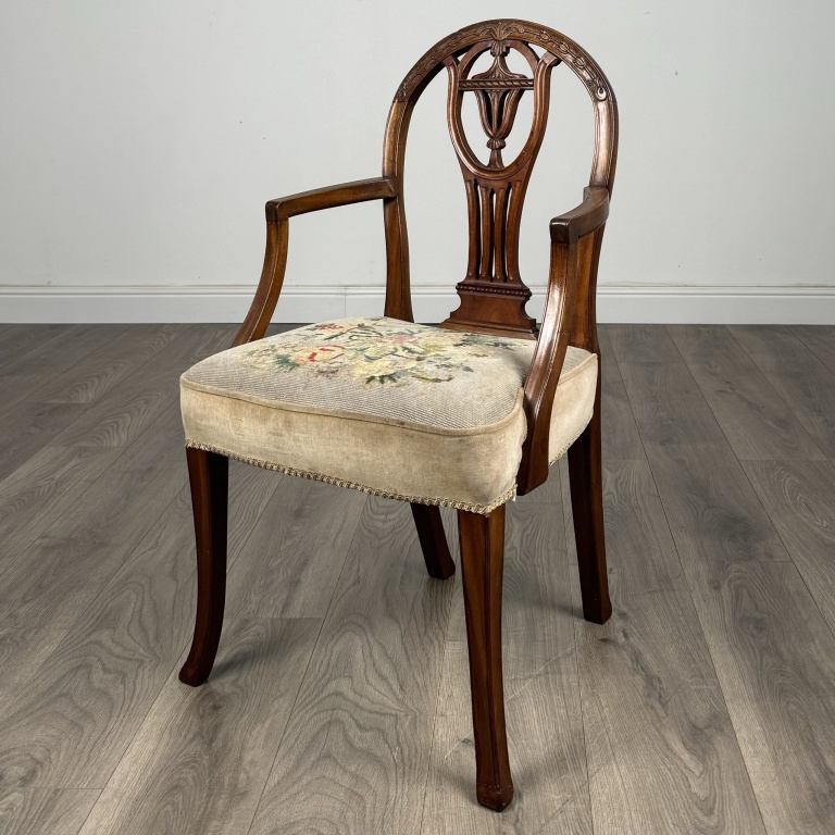 Antique 20th Century Set Of 6 Hepplewhite Style Dining Chairs - Image 2
