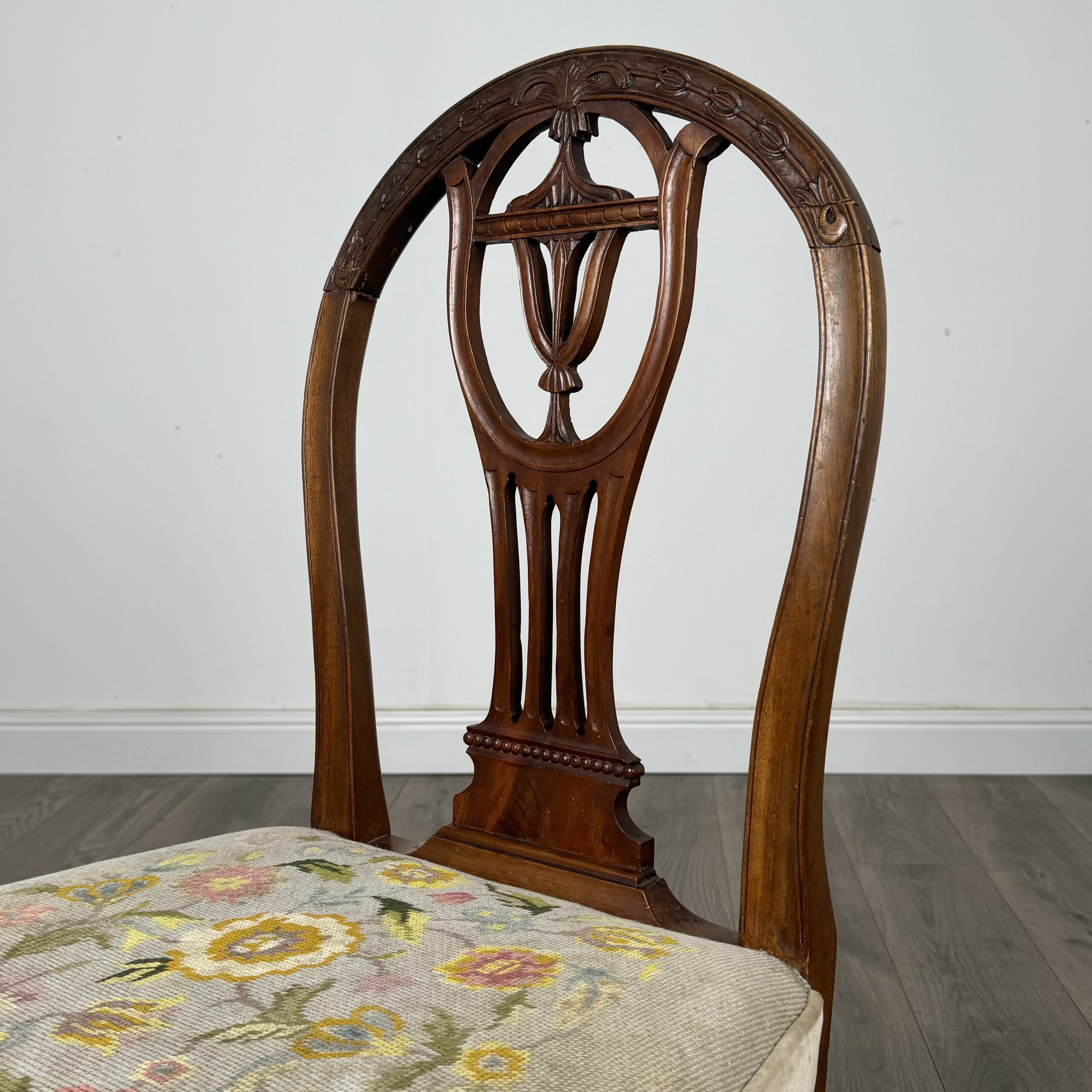Antique 20th Century Set Of 6 Hepplewhite Style Dining Chairs