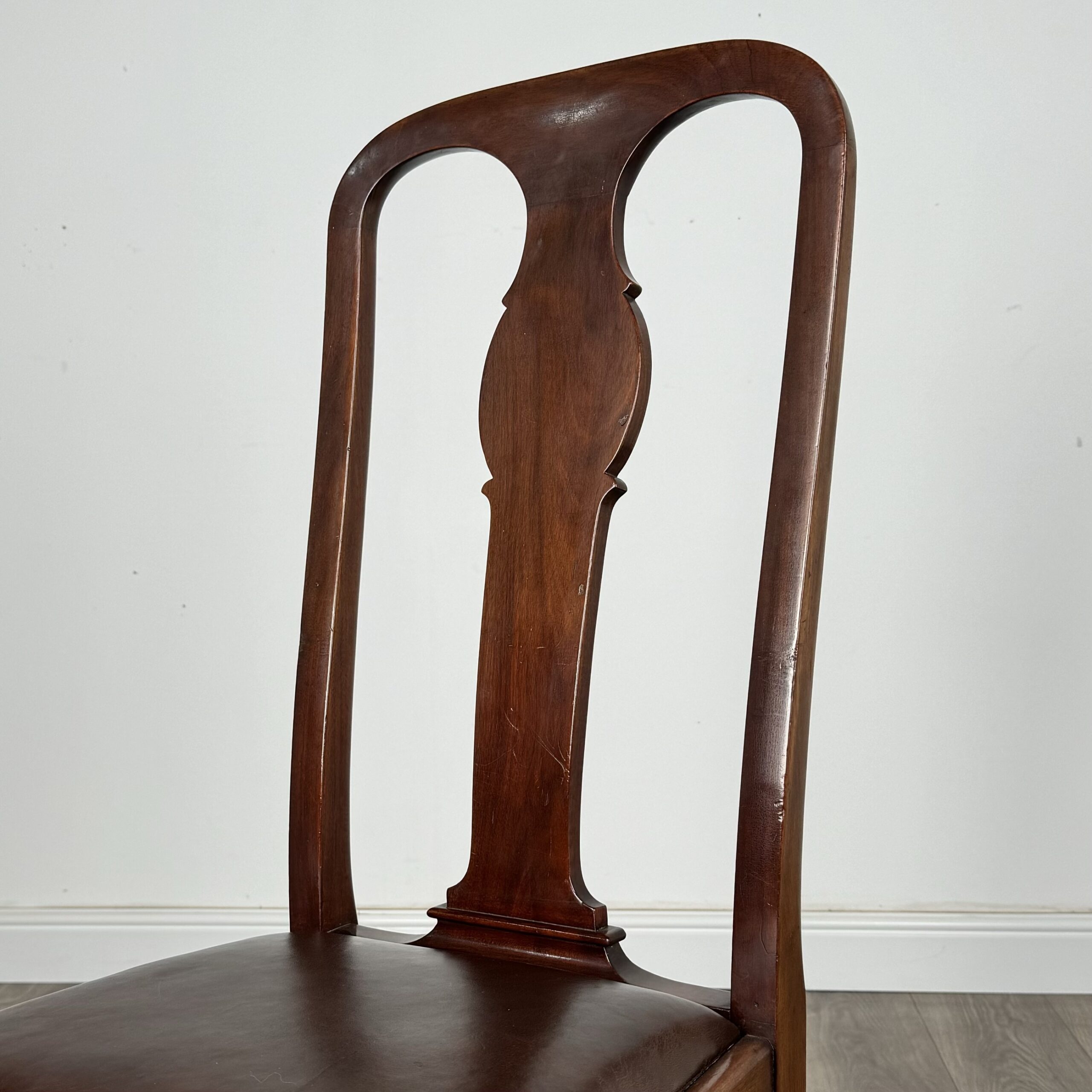Antique 20th Century Set Of 6 Queen Anne Style Dining Chairs