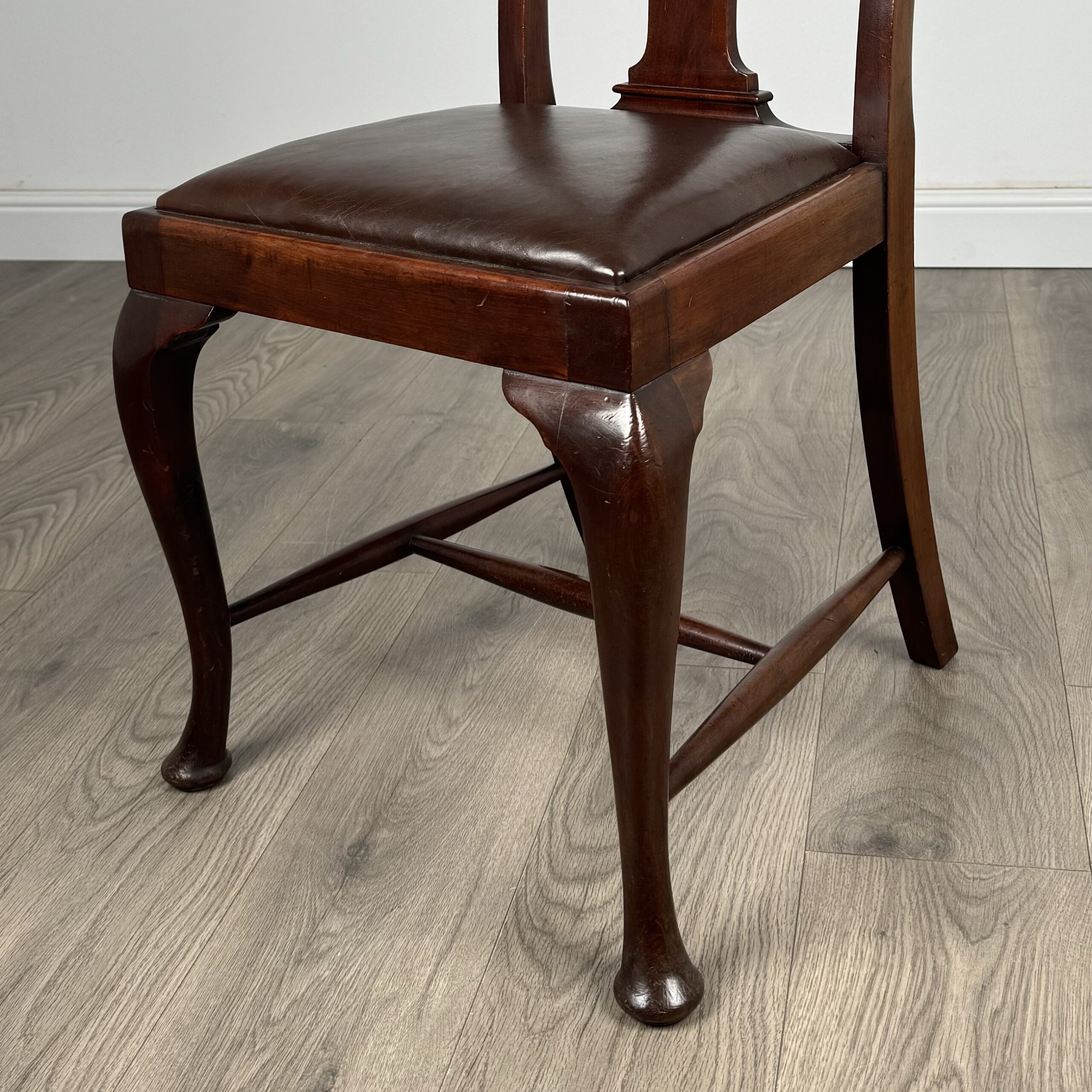 Antique 20th Century Set Of 6 Queen Anne Style Dining Chairs