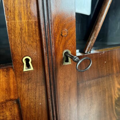 Antique 19th Century French Display Cabinet In Mahogany - Image 13
