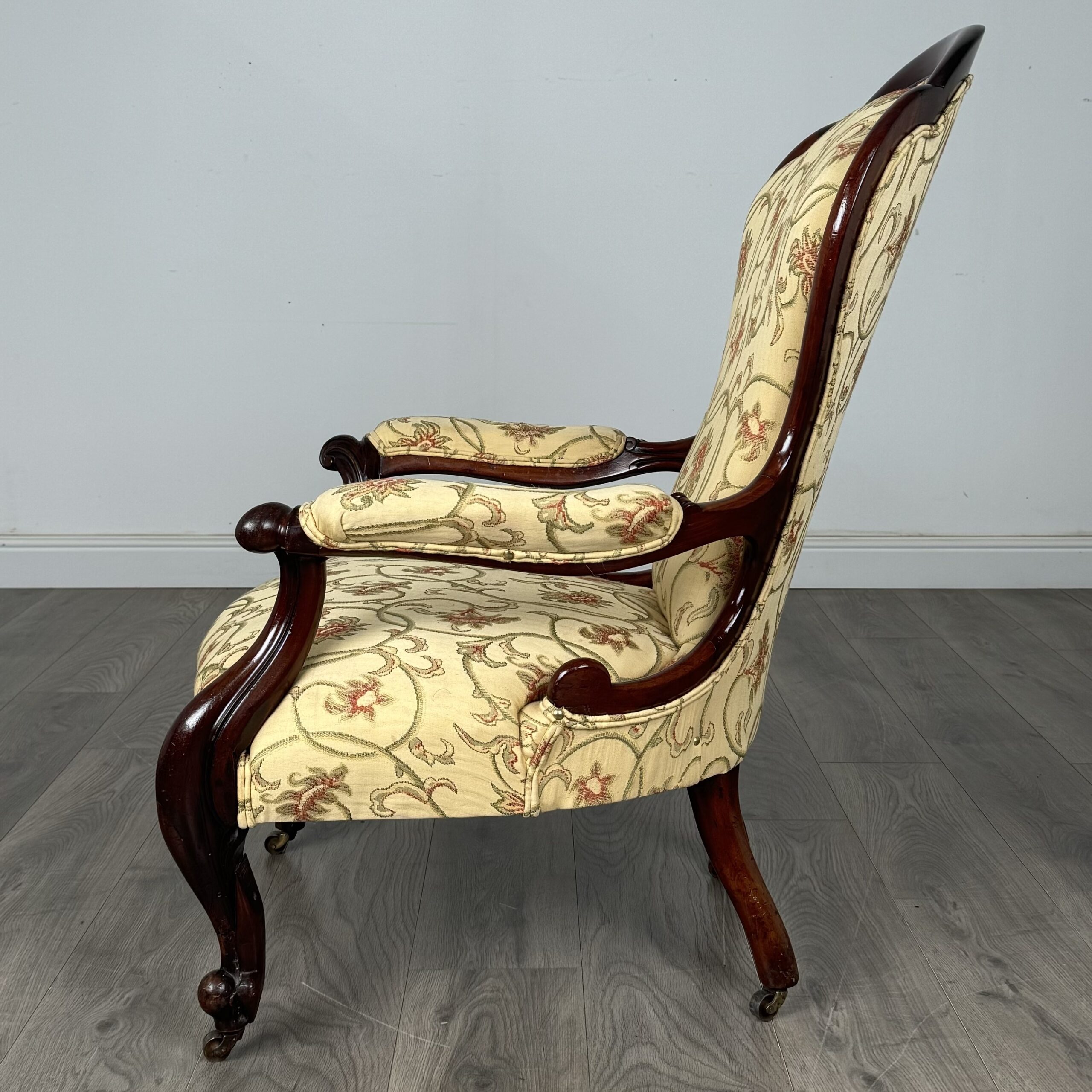 Antique 19th Century Armchair In Mahogany