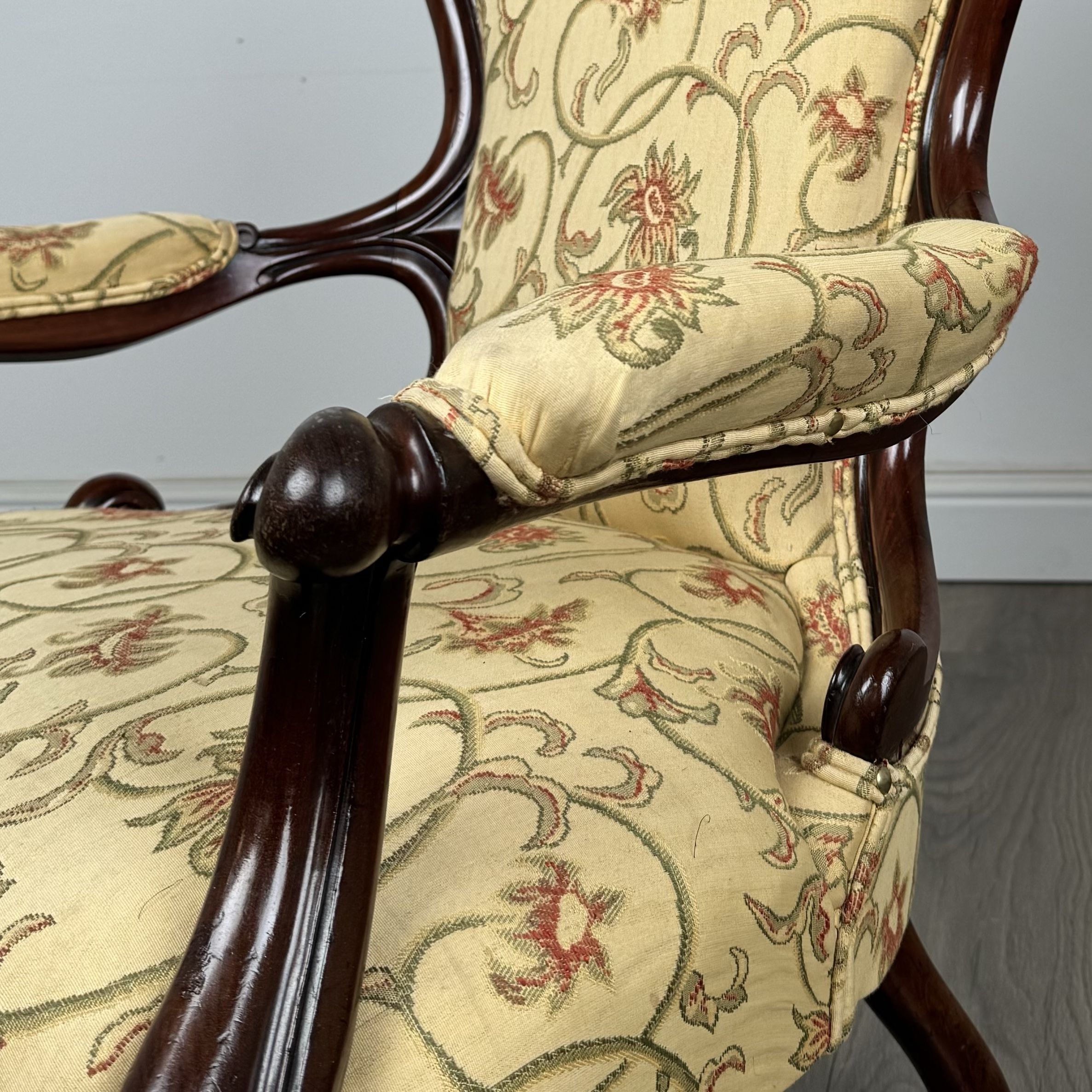 Antique 19th Century Armchair In Mahogany