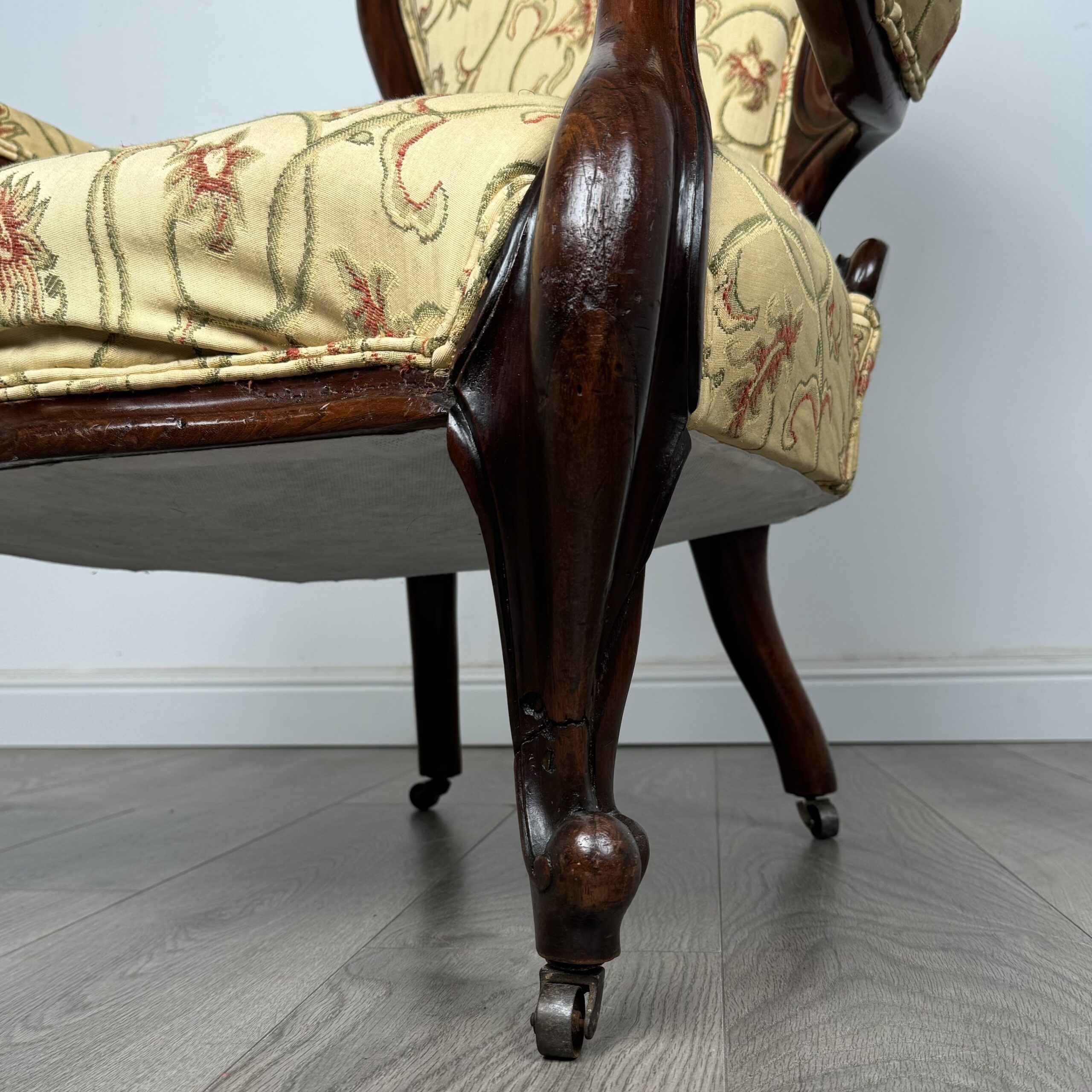 Antique 19th Century Armchair In Mahogany