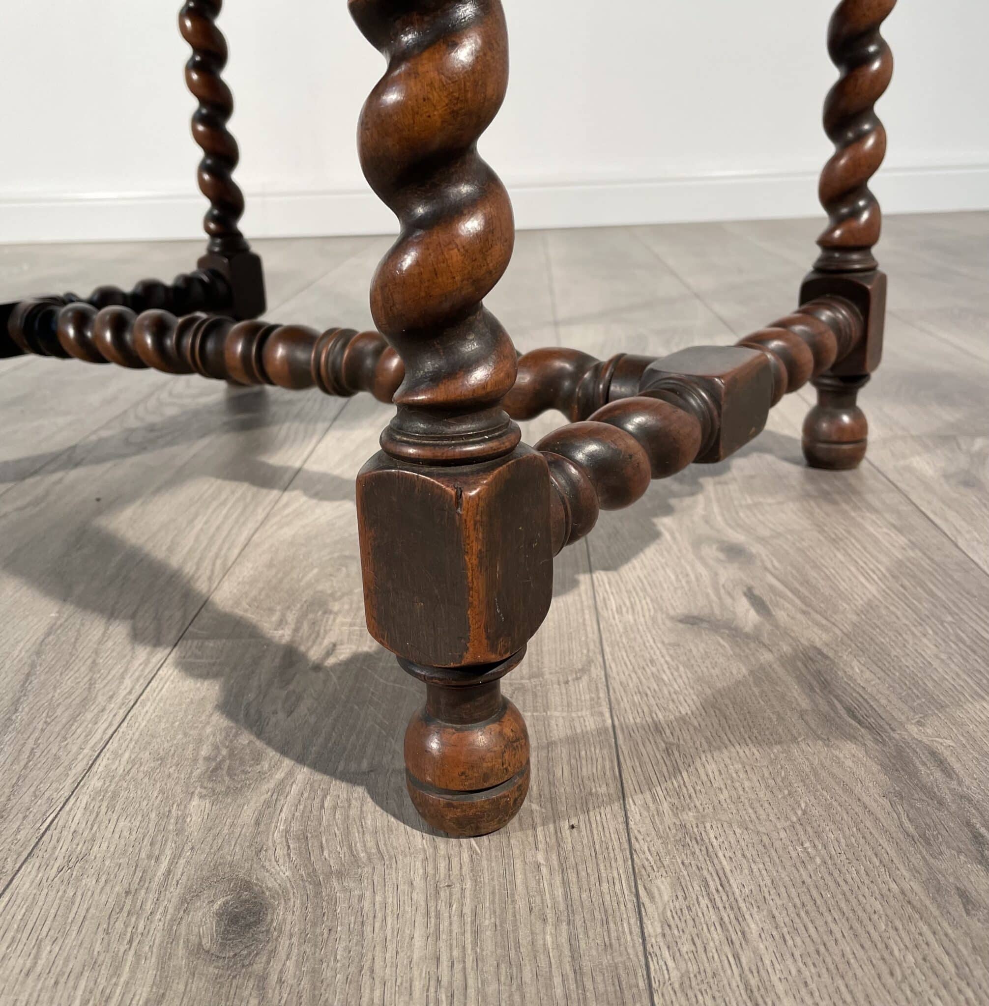 Antique 19th Century Decorative Armchair In Oak