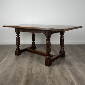 Antique 20th Century Fine Quality Dining Table In Solid Oak
