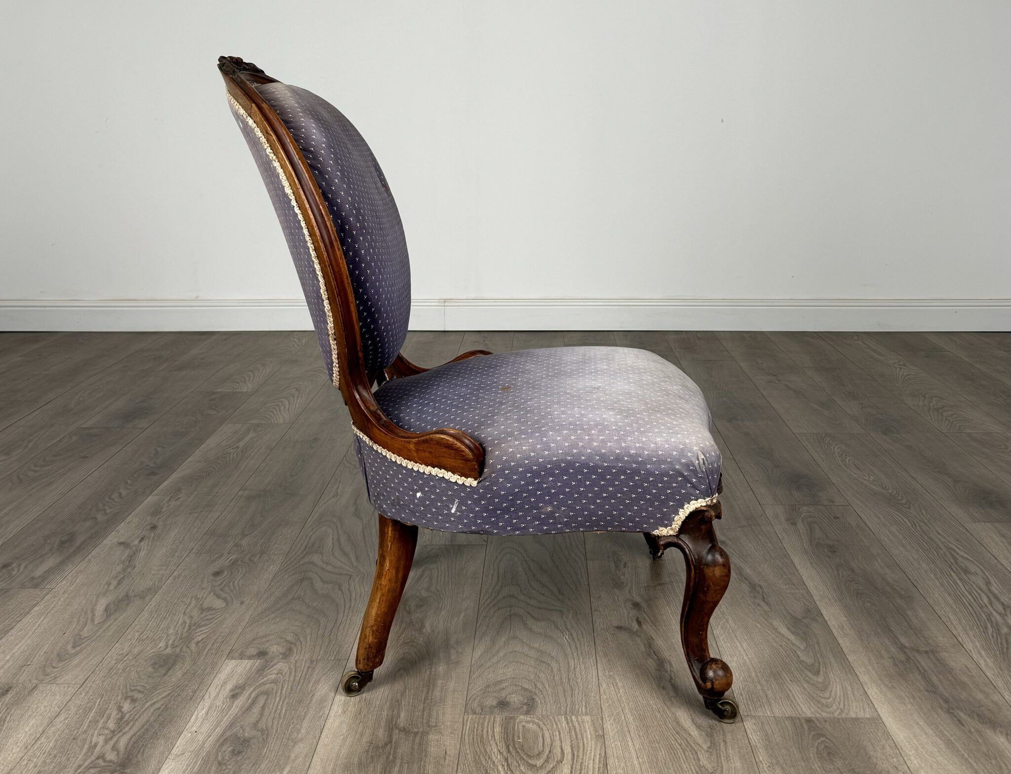 Antique 19th Century Nursing Chair / Armchair In Mahogany