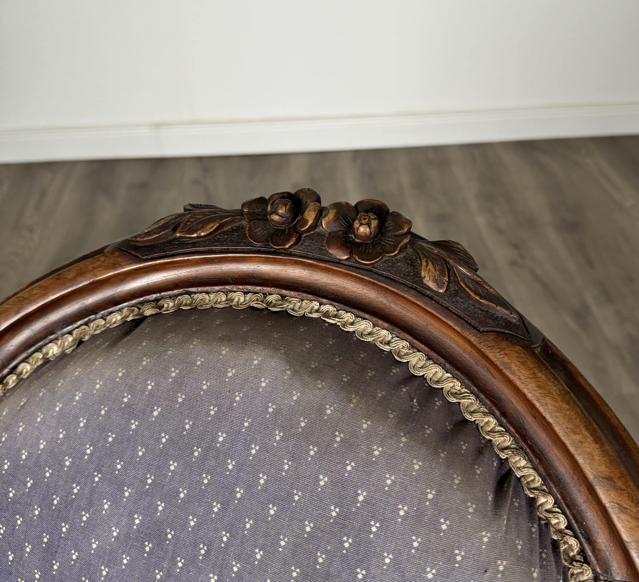 Antique 19th Century Nursing Chair / Armchair In Mahogany