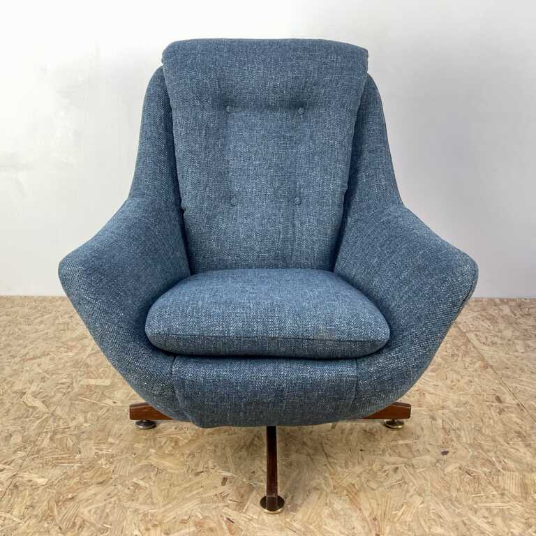 Mid Century Egg Chair