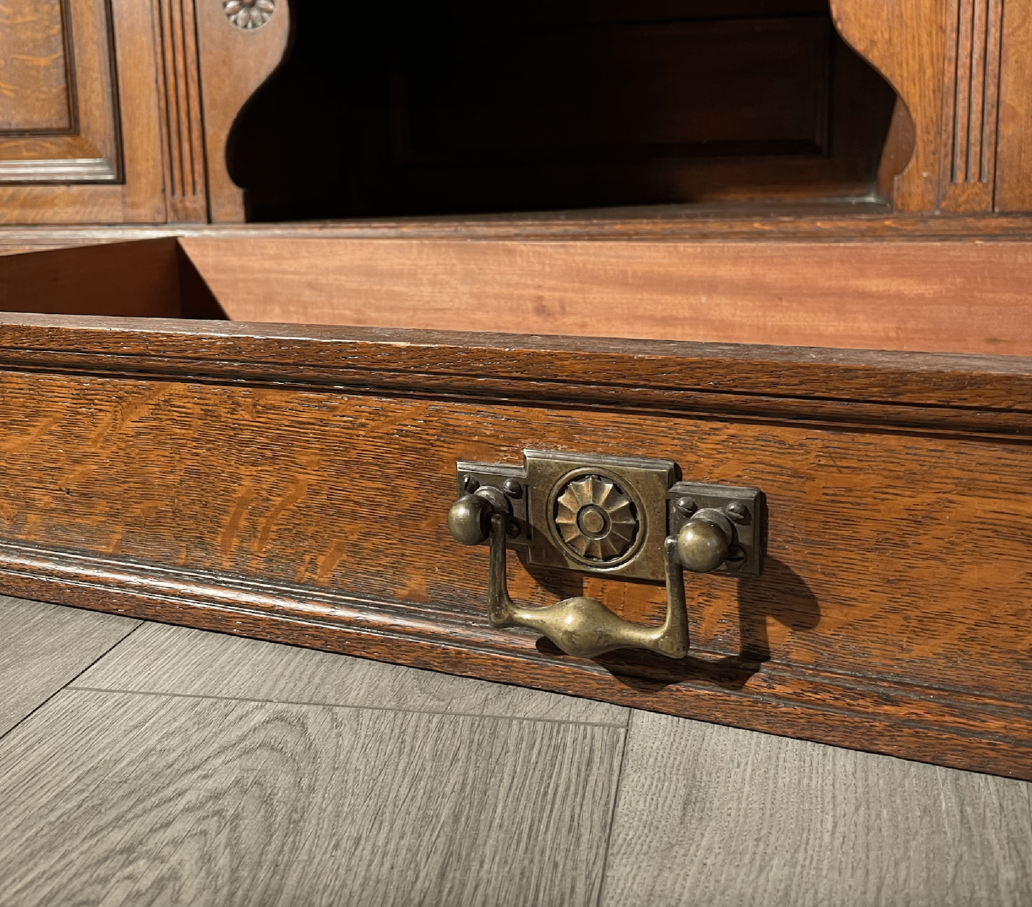 Antique 19th Century Mirror Back Sideboard In Oak