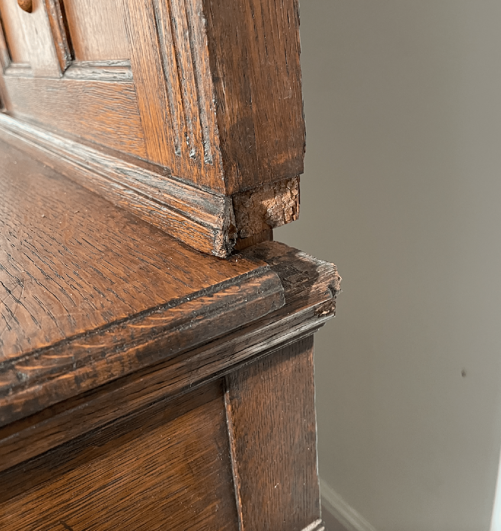 Antique 19th Century Mirror Back Sideboard In Oak