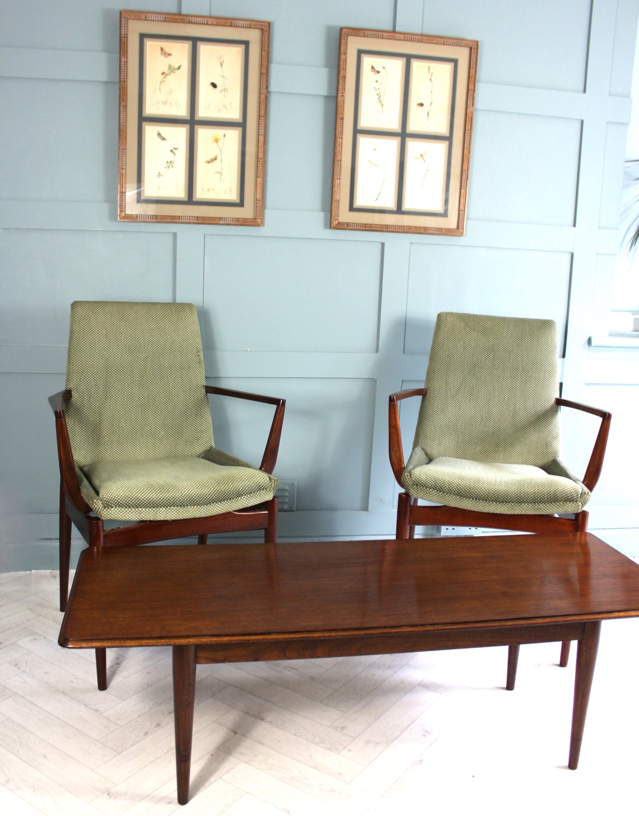 Archie Shine Rosewood Dining Suite