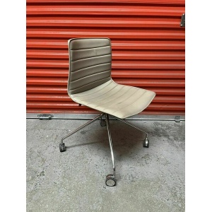 Arper Catifa 46 Studio / Office Chair Beige Leather