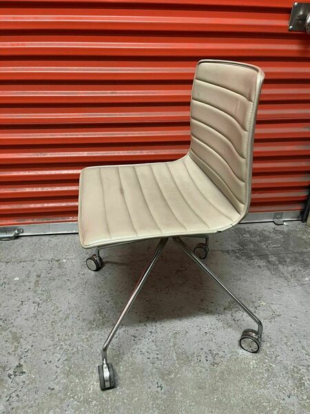 Arper Catifa 46 Studio / Office Chair Beige Leather