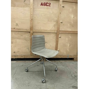 Arper Catifa 46 Studio / Office Chair Beige Leather
