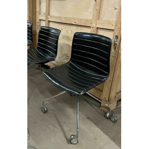 Arper Catifa 46 Studio / Office Chair Black Leather