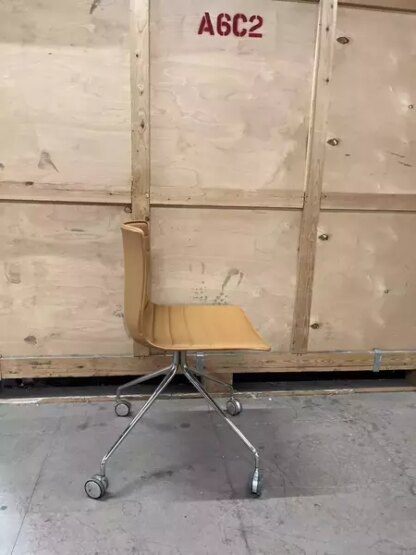 Arper Catifa 46 Studio / Office Chair Tan Leather