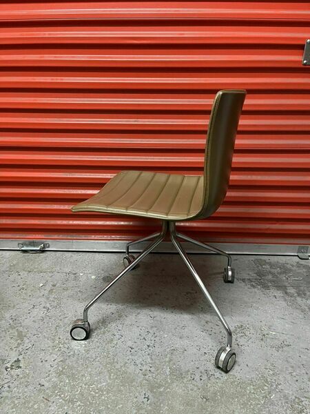 Arper Catifa 46 Studio / Office Chairs Camel Leather