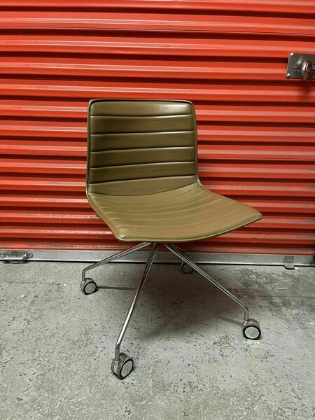 Arper Catifa 46 Studio / Office Chairs Camel Leather