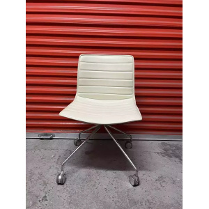 Arper Catifa 46 Studio / Office Chairs Cream Leather