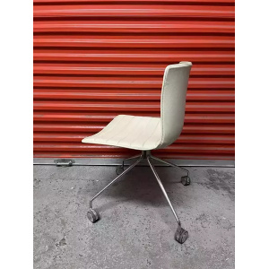 Arper Catifa 46 Studio / Office Chairs Cream Leather