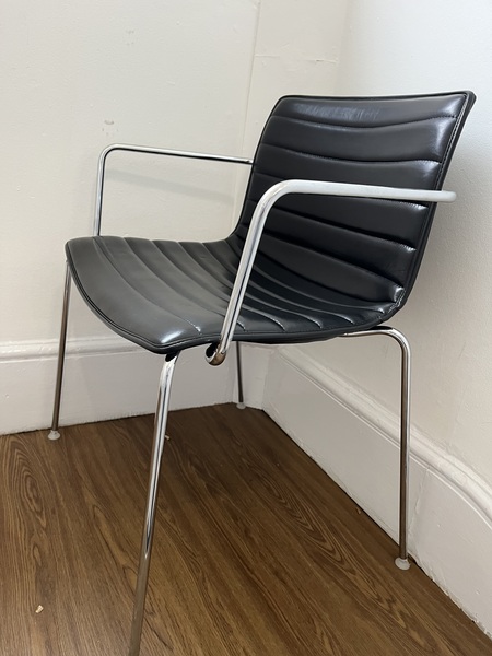 Arper Catifa Leather Chairs Black