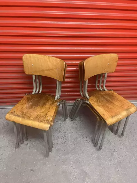 Bauhaus Style Stacking Chair Suit Cafe / Bar / Tv Prop Six Available
