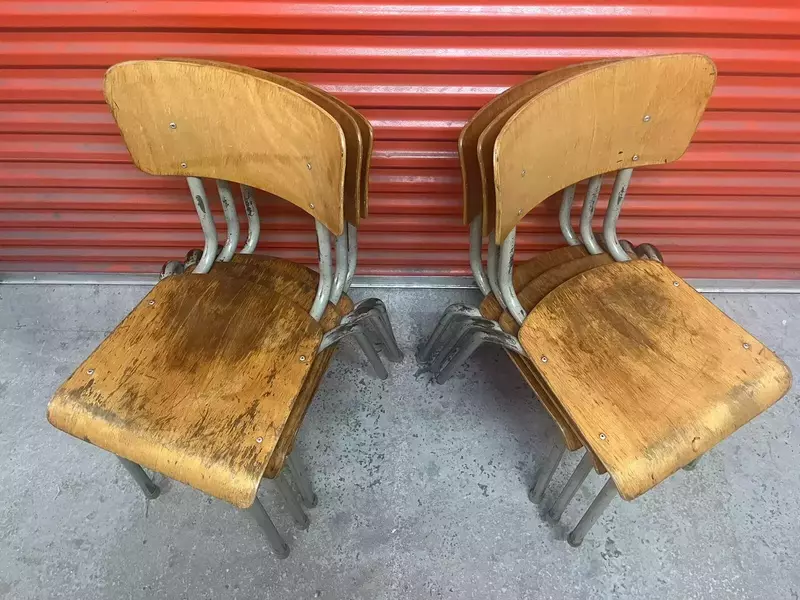 Bauhaus Style Stacking Chair Suit Cafe / Bar / Tv Prop Six Available