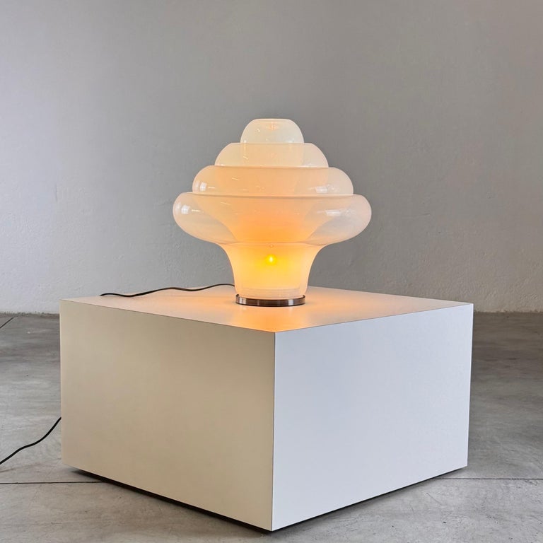 Carlo Nason LT305 'Lotus' Table Lamp for Mazzega, Opalescent Glass, 1960s Design