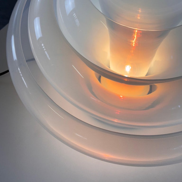 Carlo Nason LT305 'Lotus' Table Lamp for Mazzega, Opalescent Glass, 1960s Design