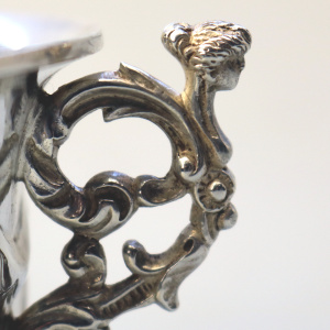 A very fine antique English solid silver classical caryatid mask Bowl 135g C.1913