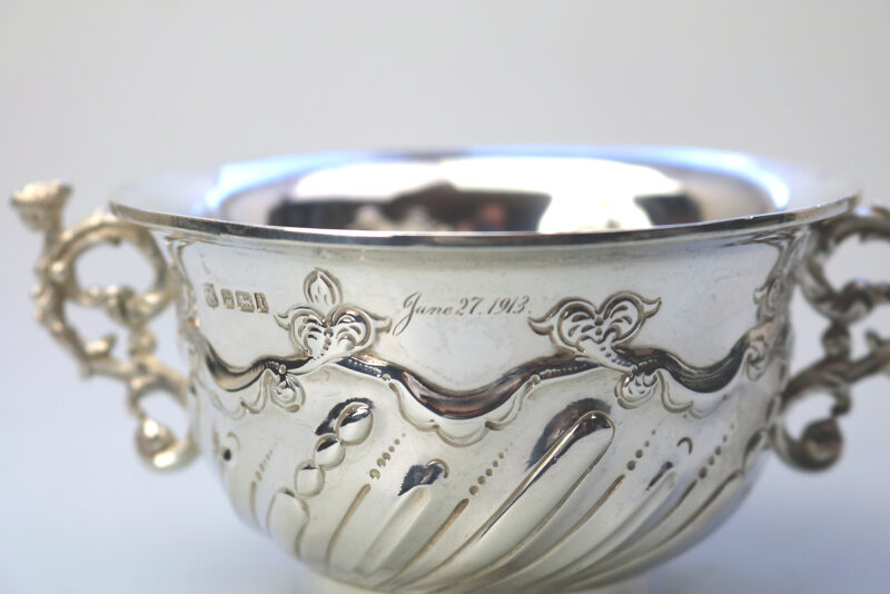 A very fine antique English solid silver classical caryatid mask Bowl 135g C.1913