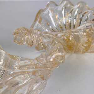 Elegant Pair of Murano Glass Catch-Alls in Shell Shape with Gold Detailing, 1970