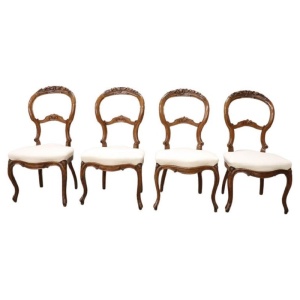 Dining Chairs in Carved Walnut, Mid-19th Century, Set of 4