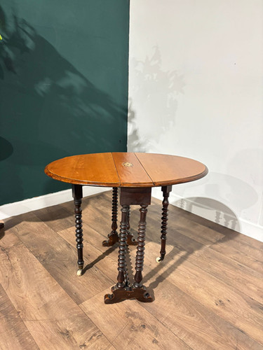 Late 19th Century Small Sutherland Table