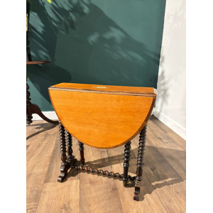 Late 19th Century Small Sutherland Table