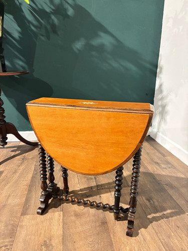 Late 19th Century Small Sutherland Table